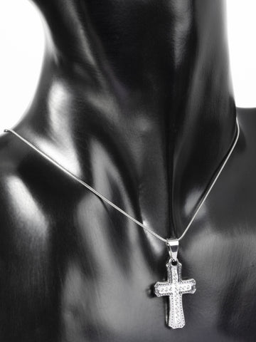 Luxusní přívěsek z chirurgické oceli ve tvaru křížku s čirými krystaly PK1355-0112