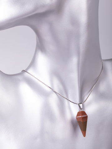 Luxusní amulet ve tvaru masivní špice z hnědého slunečního kamene PK1400-0108