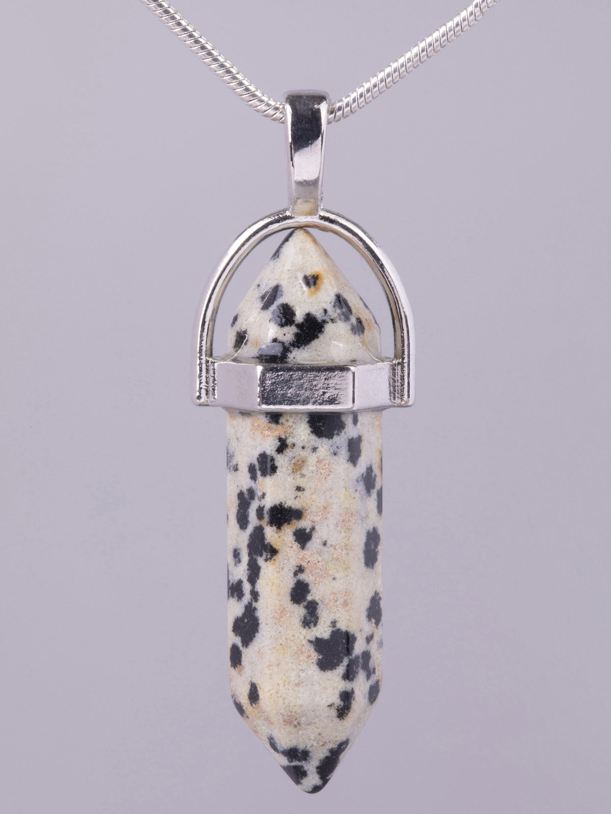 Exkluzivní amulet ve tvaru kyvadla z jaspisu dalmatin PK1390-0118
