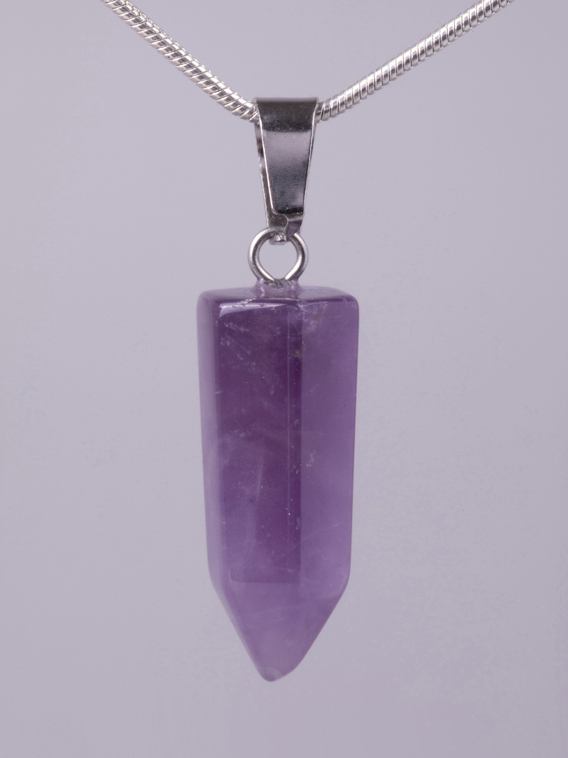 Exkluzivní amulet ve tvaru špice z ametystu PK1394-1622