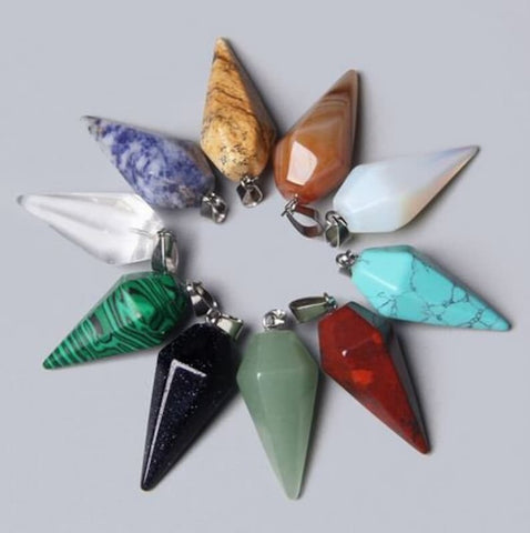 Luxusní amulet ve tvaru masivní špice z modrého slunečního kamene PK1399-1605