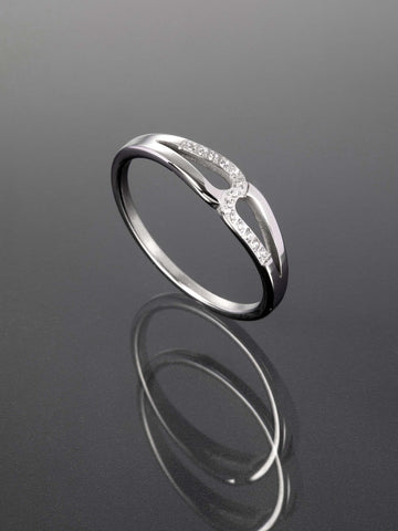 Elegantní prstýnek z chirurgické oceli klasického stylu s drobnými čirými krystaly PR0389-015712
