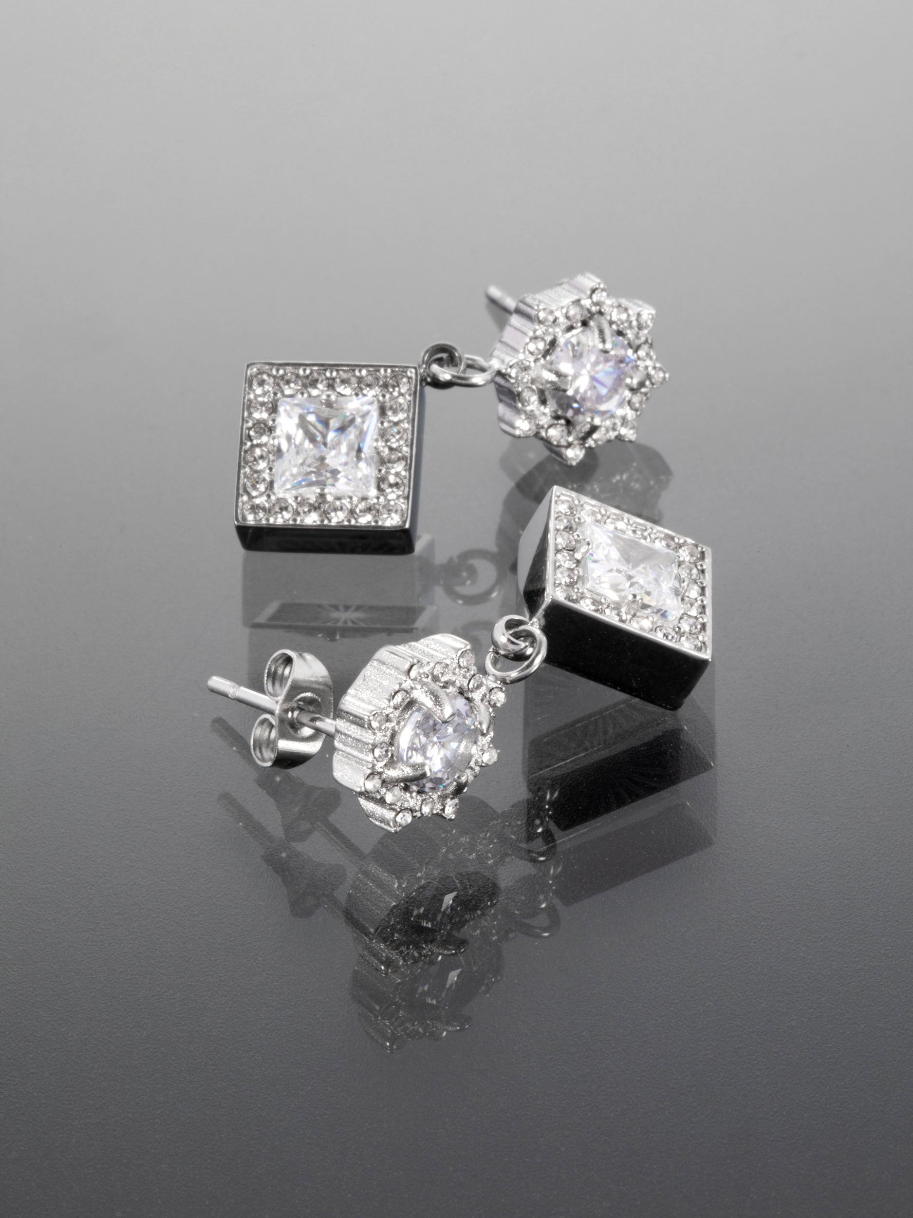 Elegantní náušnice z chirurgické oceli s krystalky NE2924-0112
