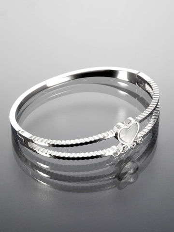 Elegantní náramek z chirurgické oceli s krystaly a perletí v srdci NM3078-0112