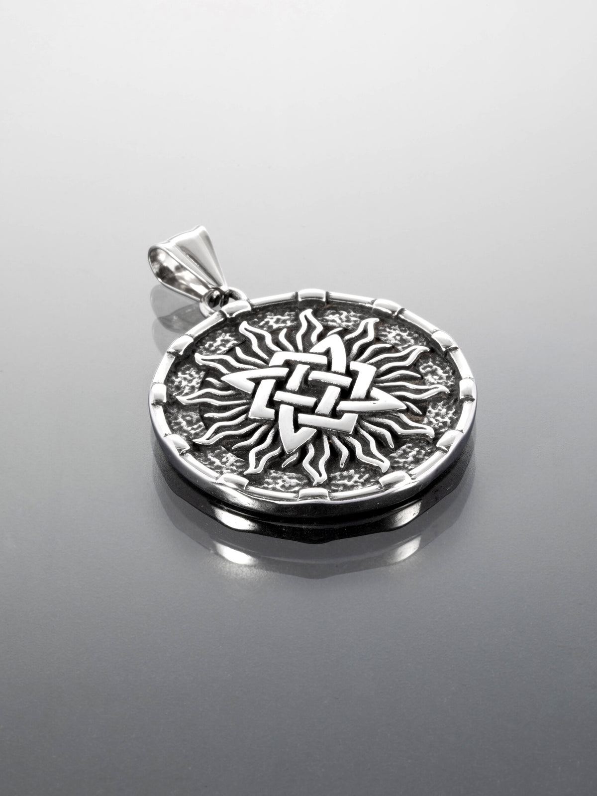 Přívěsek z chirurgické oceli s keltskými symboly PK1595-0112