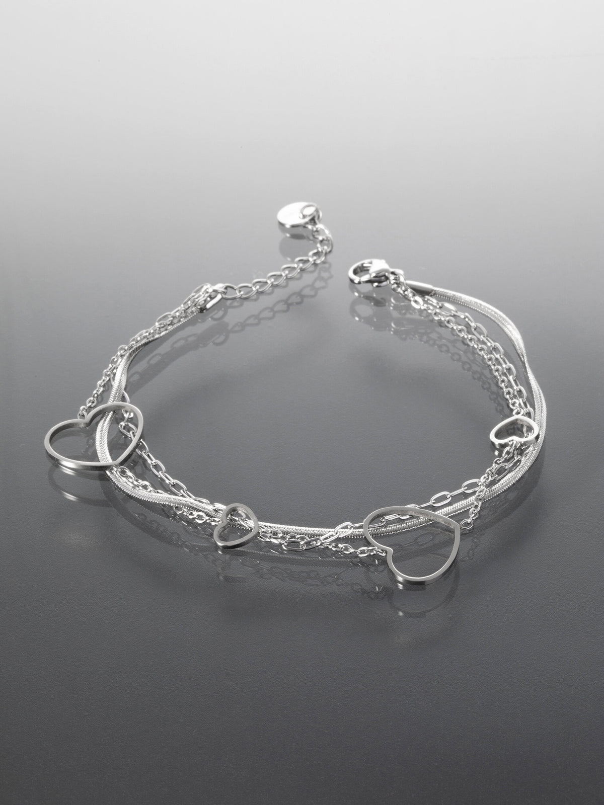 Náramek z chirurgické oceli se srdíčky NM3134-0112