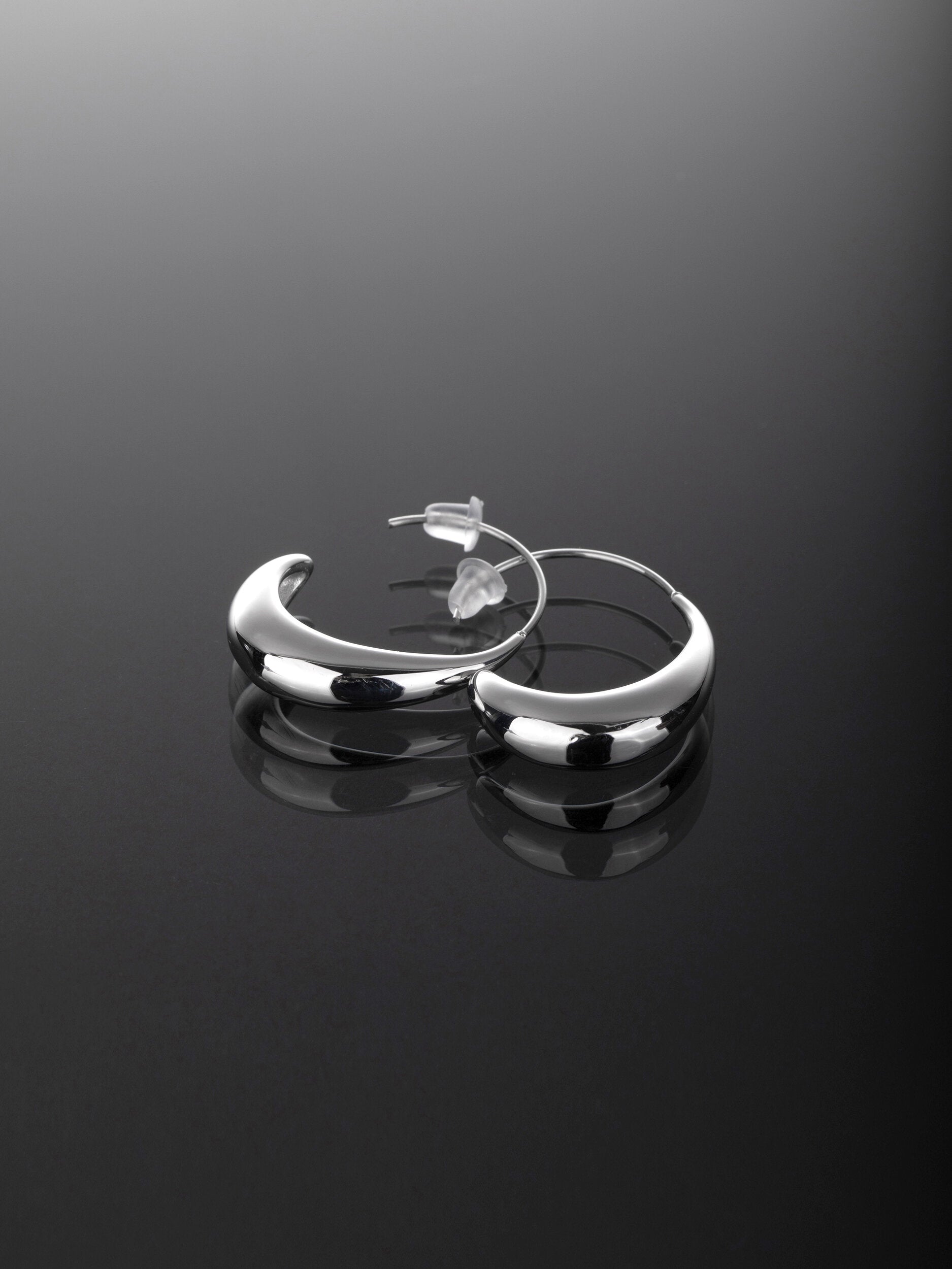Elegantní náušnice z chirurgické oceli NE3030-0112