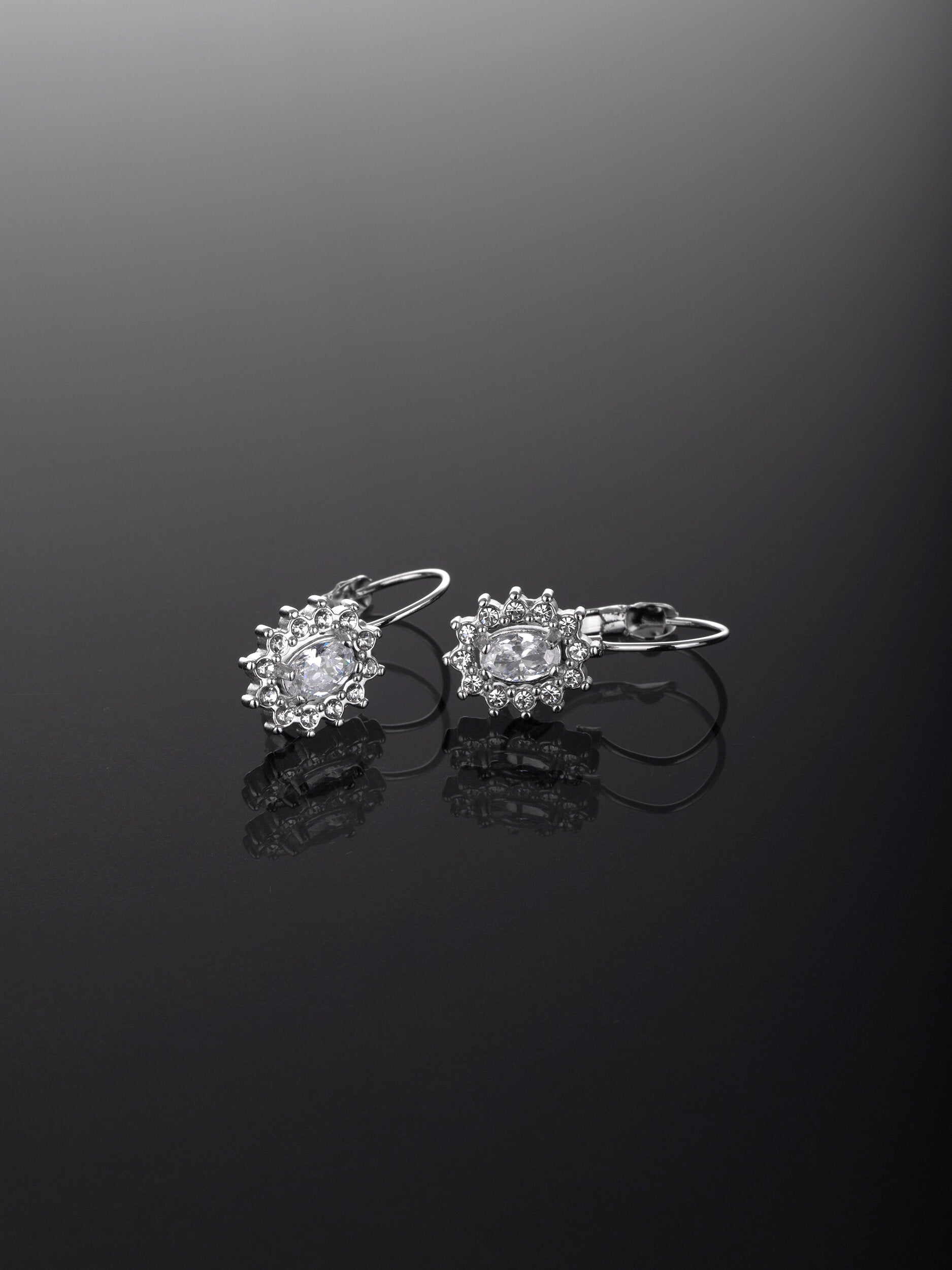 Elegantní náušnice z chirurgické oceli s krystalky NE3049-0112