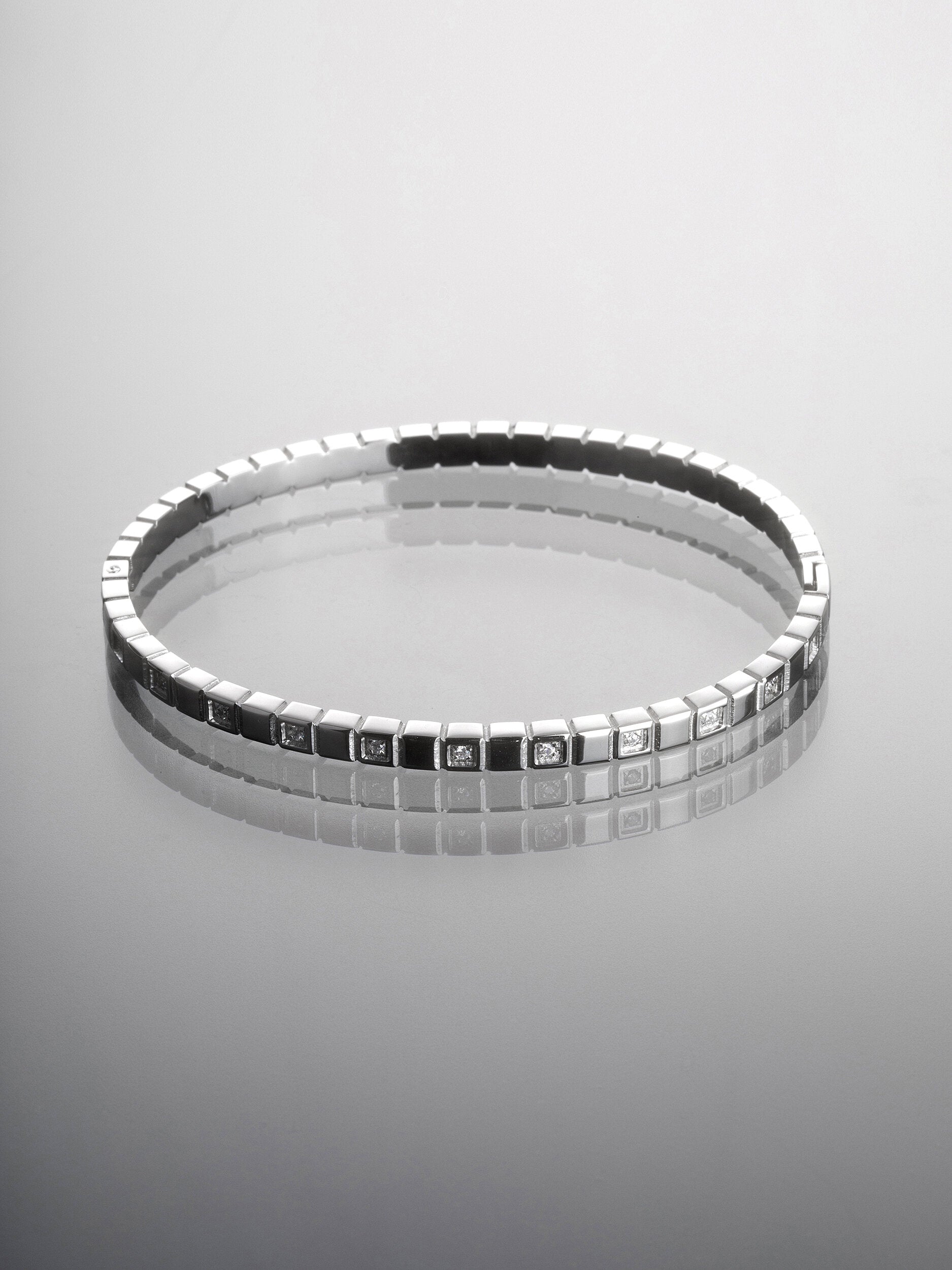 Náramek z chirurgické oceli s krystalky NM3266-0112