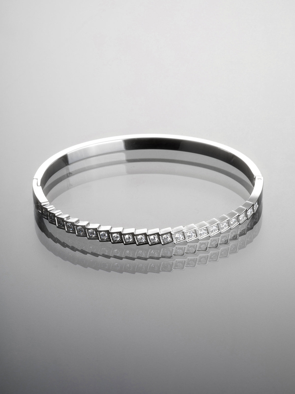 Náramek z chirurgické oceli s krystalky NM3264-0112