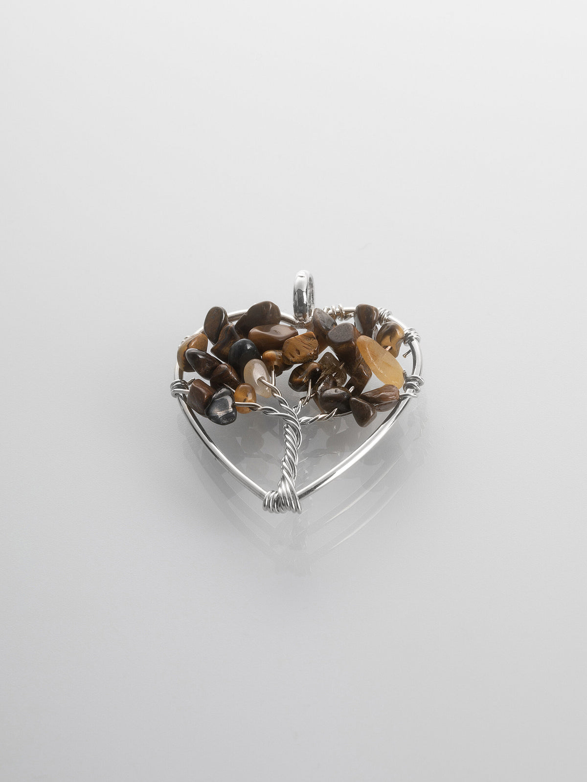 Amulet ve tvaru srdce se stromem života s kamínky minerálu tygří oko PK1680-1612