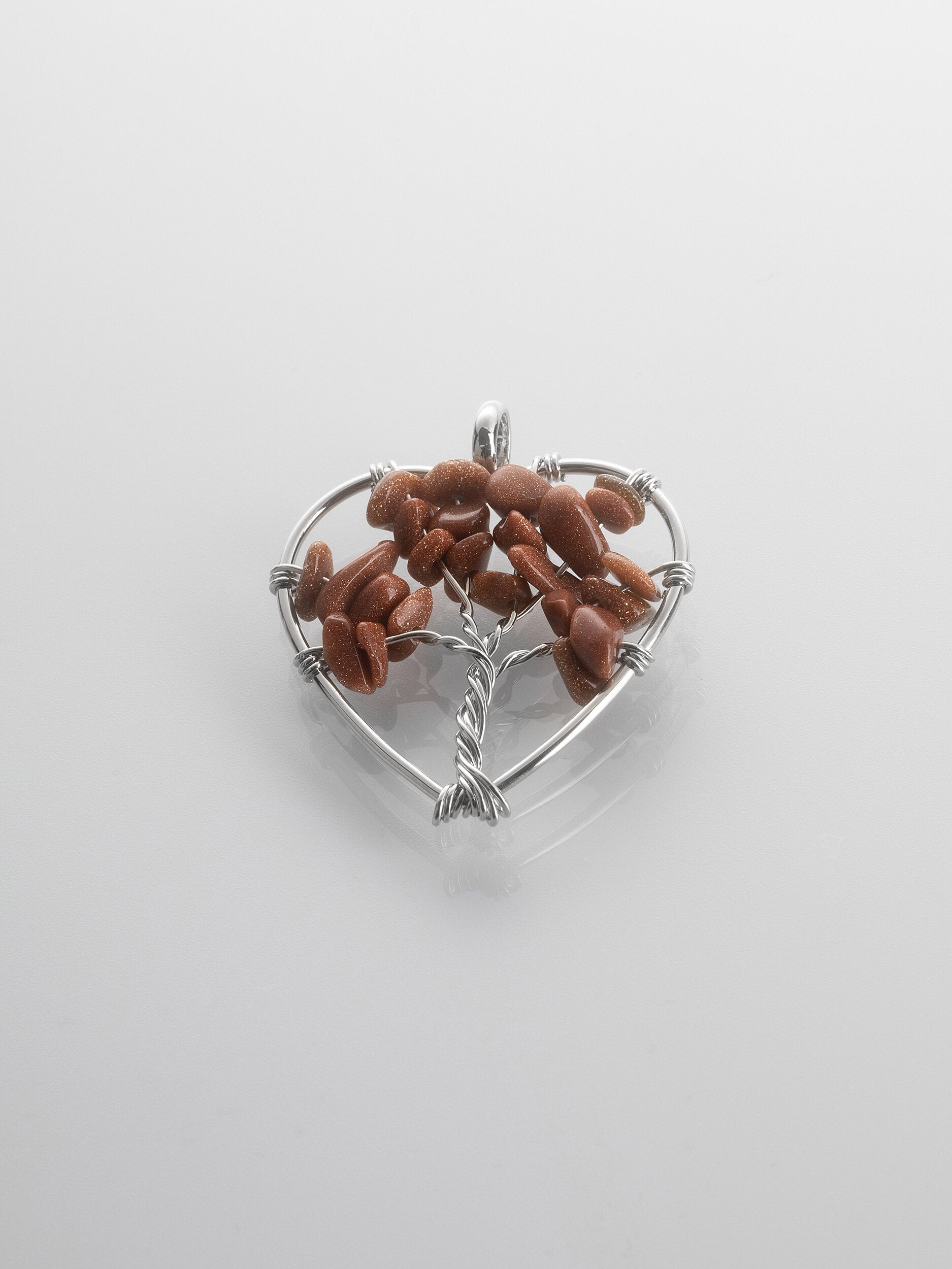 Amulet ve tvaru srdce se stromem života s kamínky minerálu sluneční kámen PK1677-1614