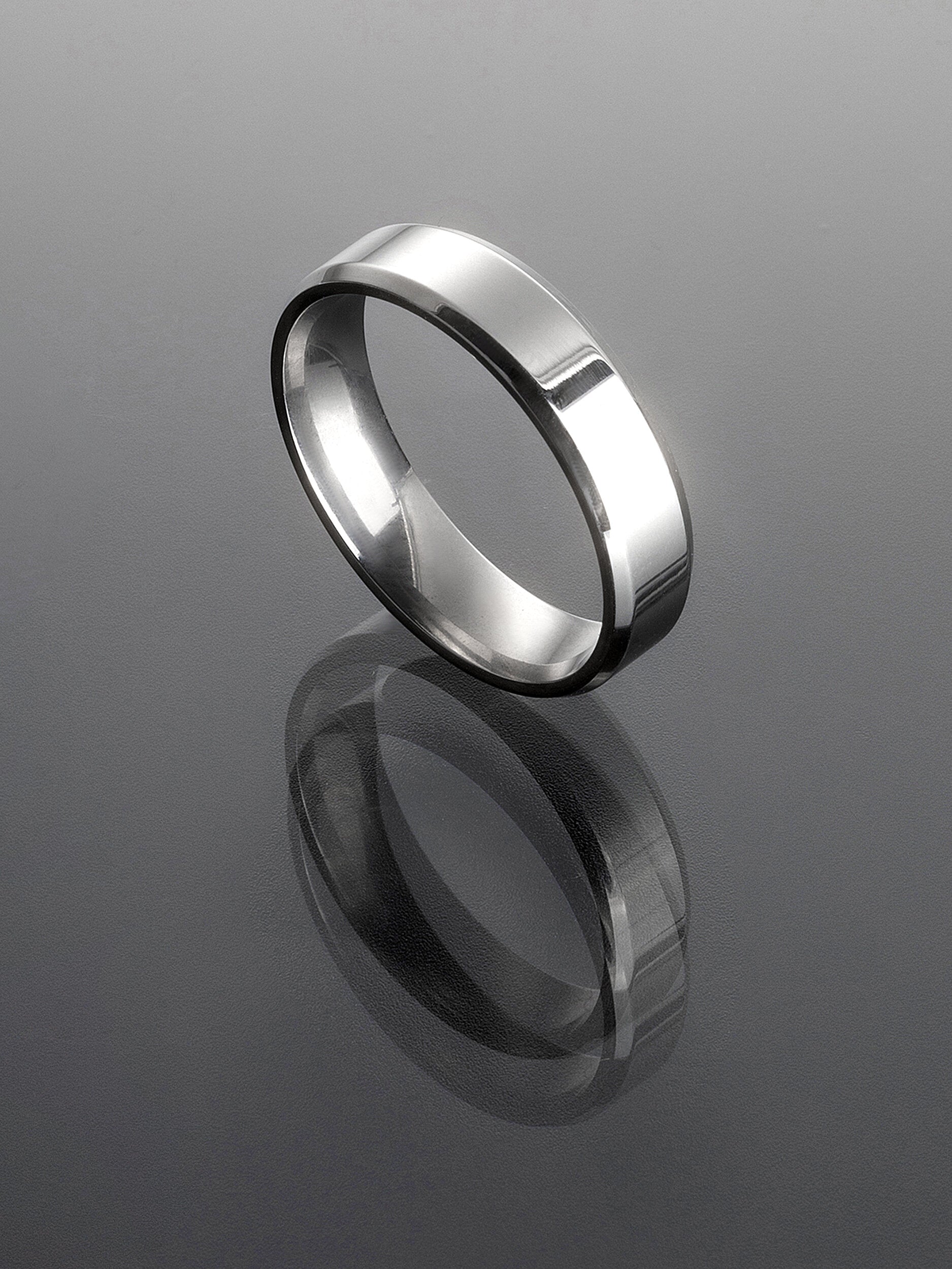 Decentní elegantní prsten z chirurgické oceli PR0421-017012