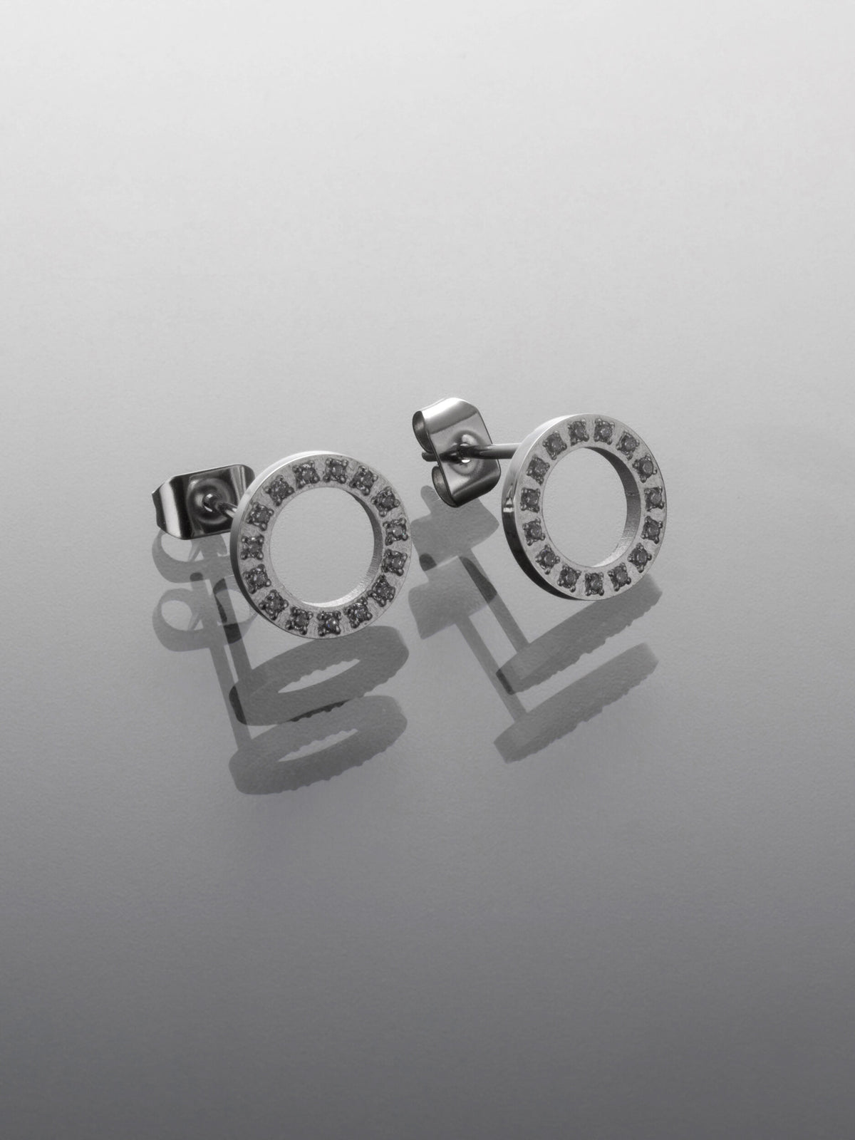  Jemné náušnice z chirurgické oceli s krystalky kolečko NE3132-0112