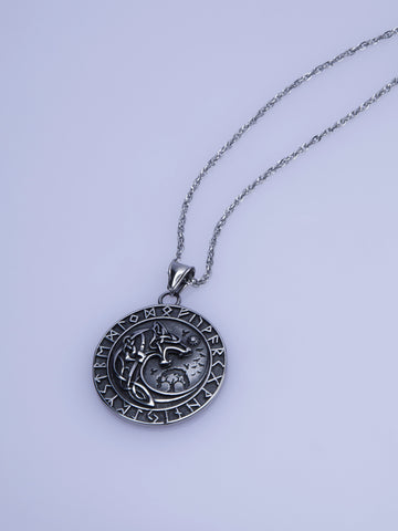 Přívěsek z chirurgické oceli vikingská tematika, vlk Fenrir, stříbrná barva PK1718-0137