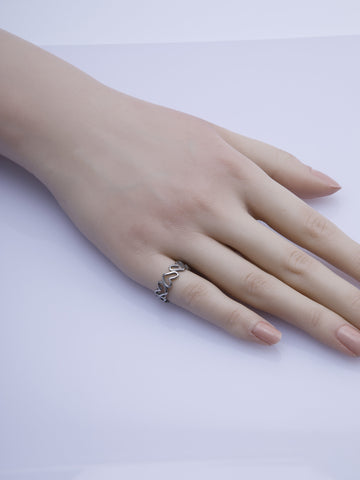 Stylový dámský prsten z leštěné chirurgické oceli, srdíčka PR0455-015512
