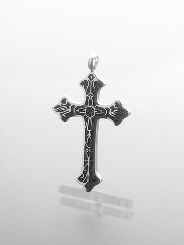 Masivní přívěsek z leštěné chirurgické oceli, kříž s černým zdobením PK1777-0112