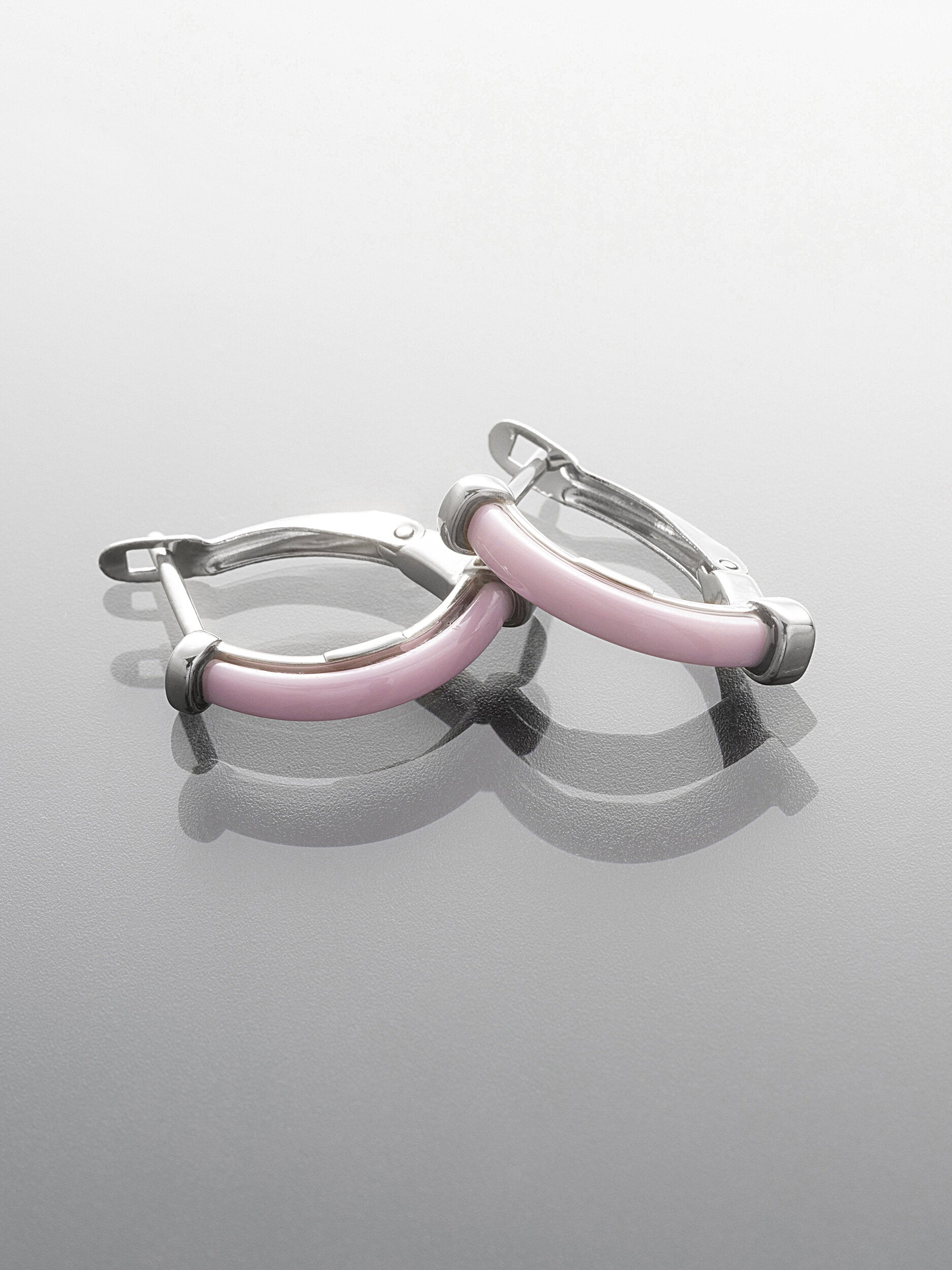 Elegantní náušnice z chirurgické oceli s růžovou keramikou  NE3149-0106