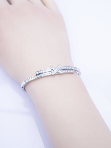 Pevný náramek z chirurgické oceli s krystalky NM3313-0112