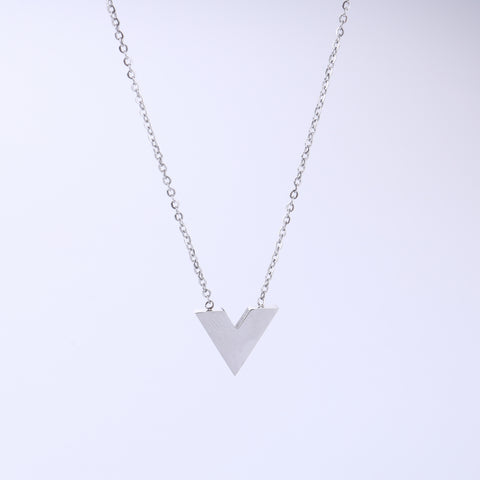 Náhrdelník s řetízkem Steel "V" z chirurgické oceli NK0869-0101