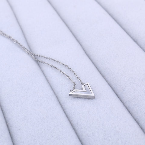 Náhrdelník s řetízkem Steel "V" z chirurgické oceli NK0869-0101