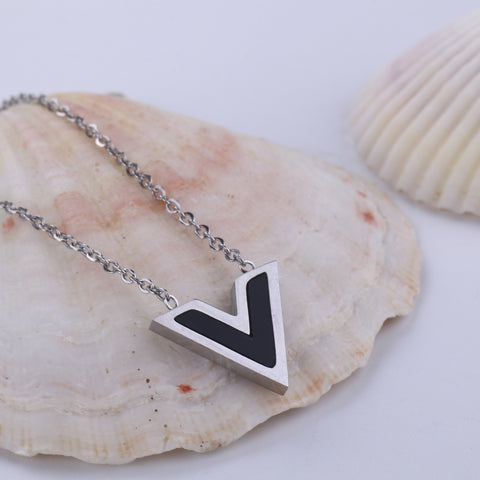 Náhrdelník s řetízkem Steel "V" z chirurgické oceli NK0869-0101