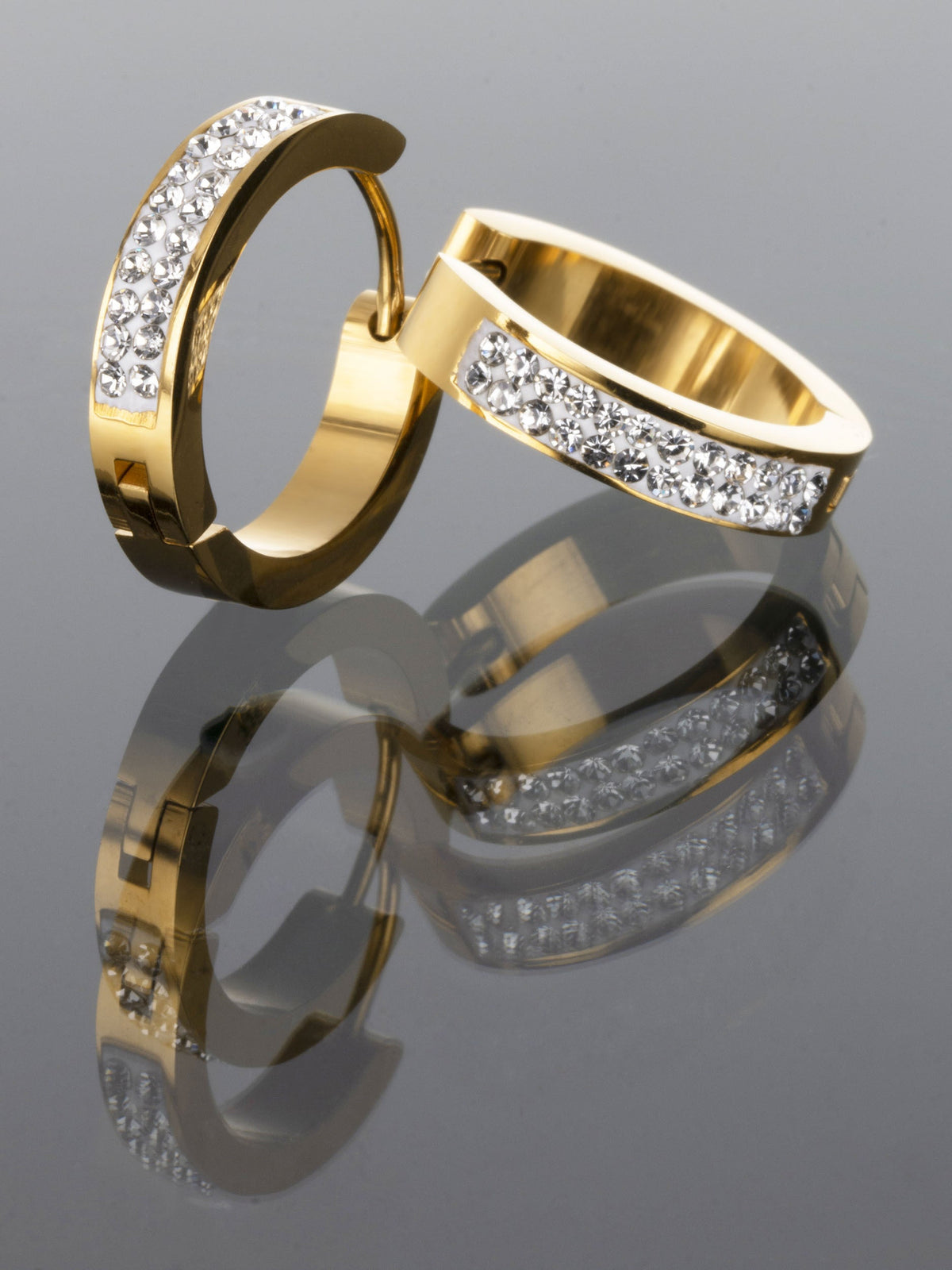 Elegantn¨ª kruhov¨¦ ocelov¨¦ n¨¢u?nice zlat¨¦ barvy vykl¨¢dan¨¦ krystaly NE1243-0107