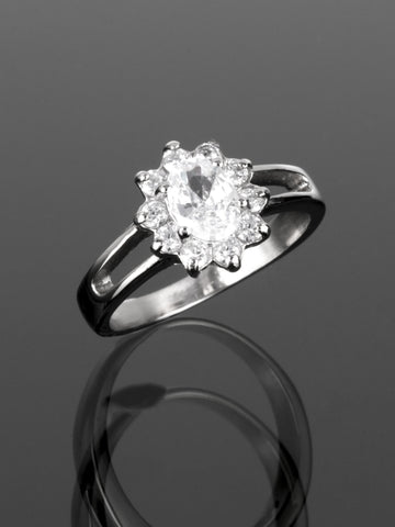 Luxusní prstýnek z chirurgické oceli s krystaly vykládanými do tvaru květiny PR0195-015501