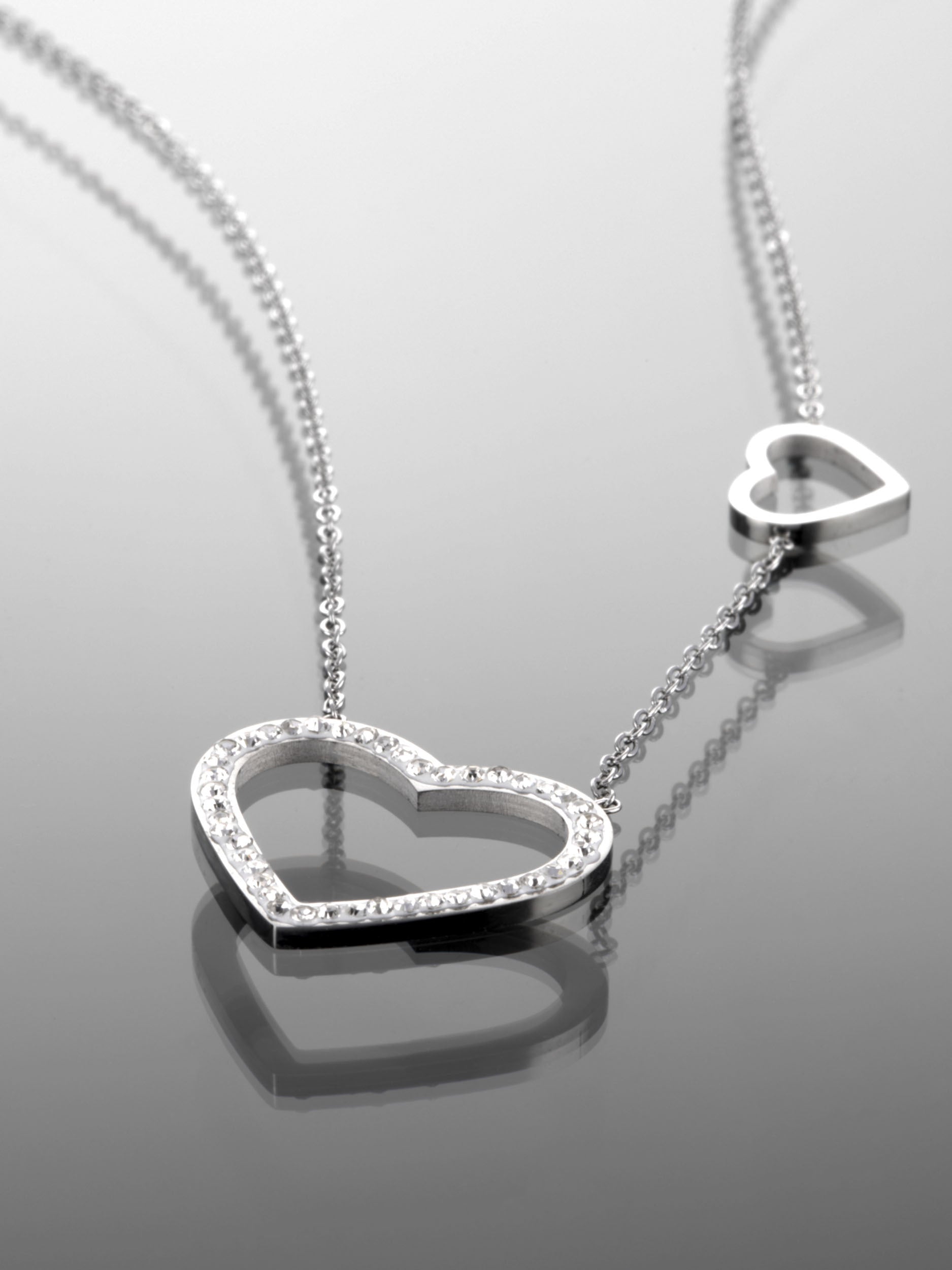 Krásný náhrdelník z chirurgické oceli s motivem dvou srdíček vykládaný čirými krystaly  NK0920-0107