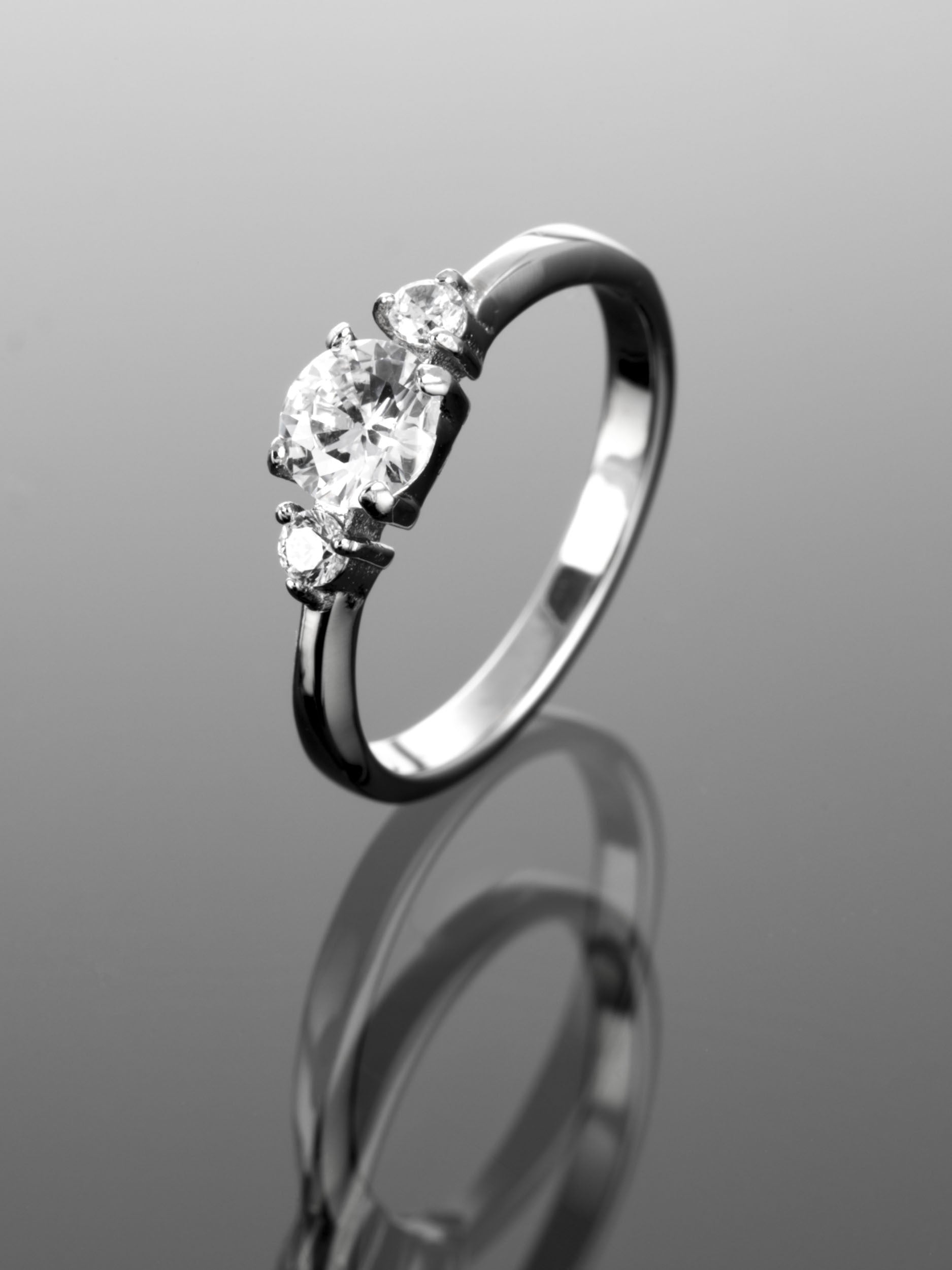 Luxusní prstýnek z chirurgické oceli s čirými krystaly PR0269-015307