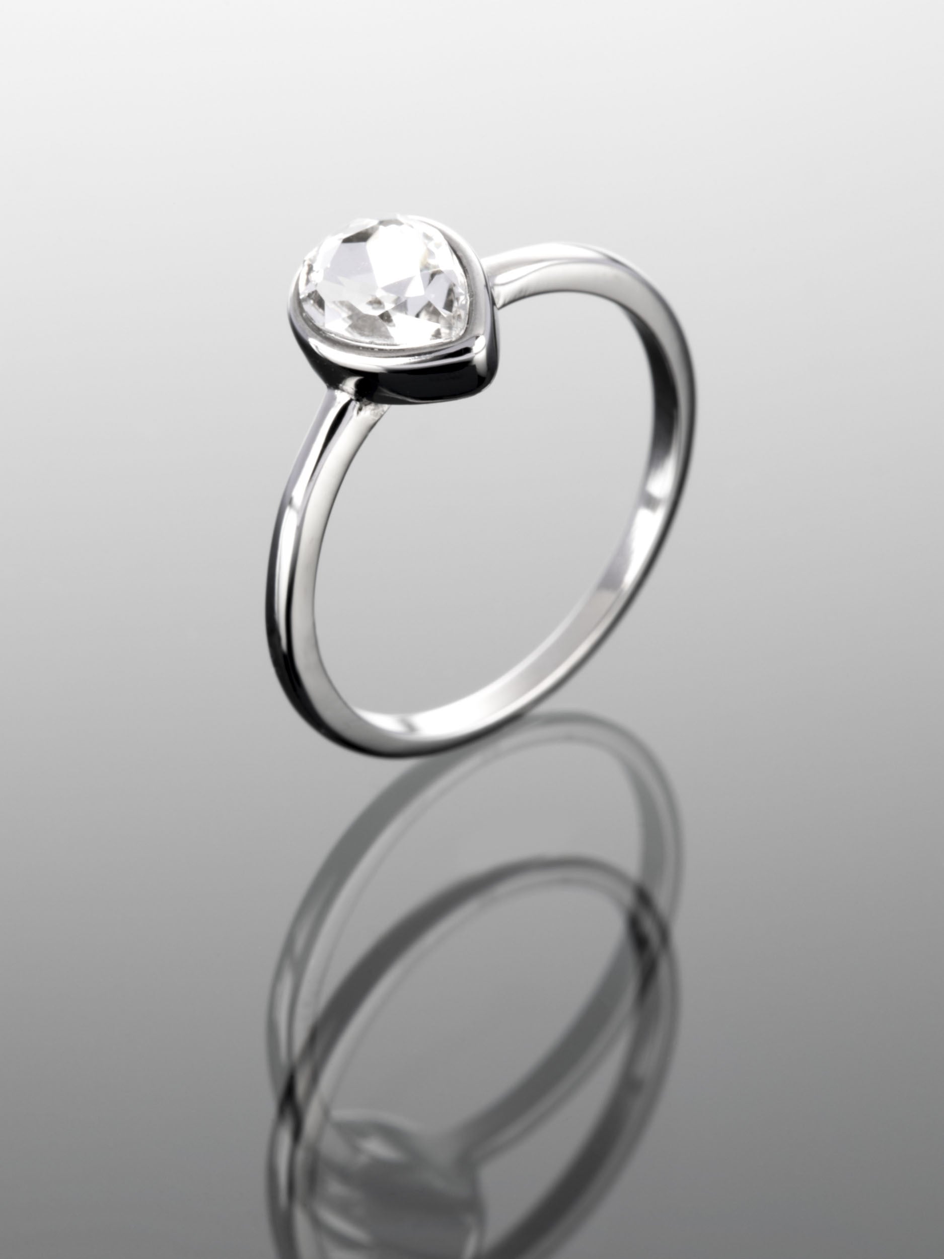 Krásný prstýnek z chirurgické oceli s třpytivým čirým krystalem ve tvaru kapky PR0271-016107