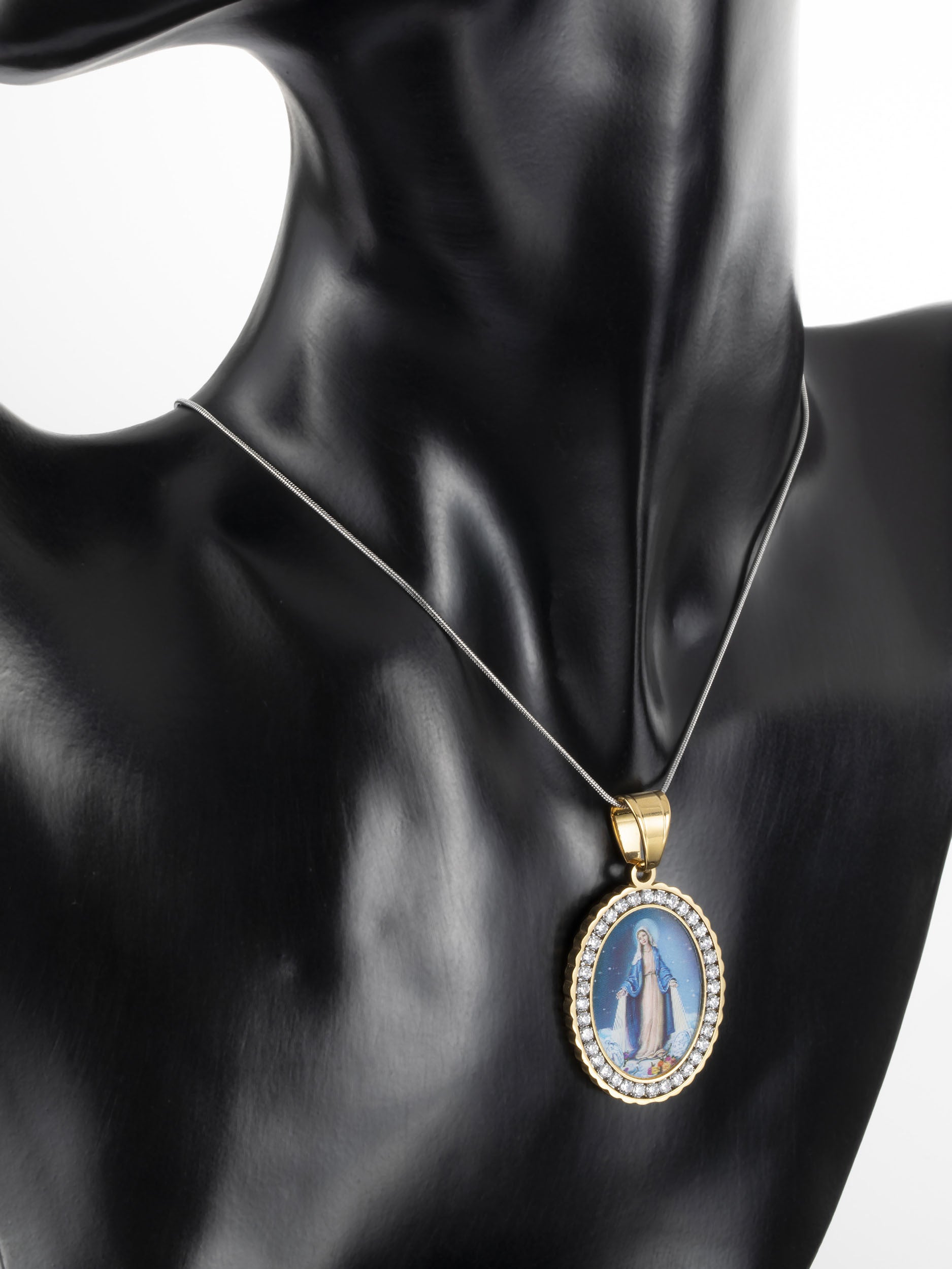 Luxusní medailonek s postavou Panny Marie z chirurgické oceli zlaté barvy PK0895-0114