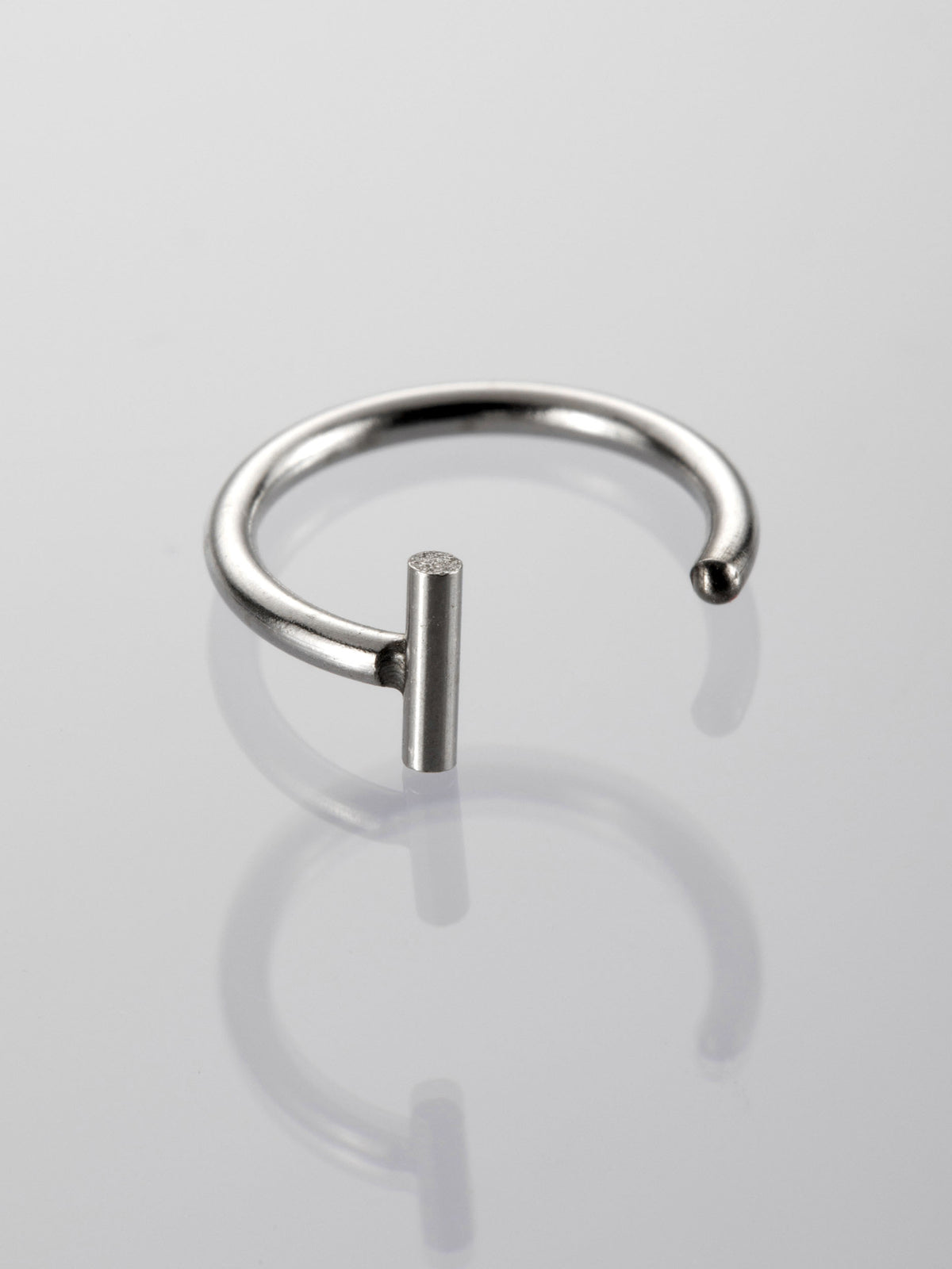 Nostril piercing do nosu ve tvaru kroužku VB0020-07