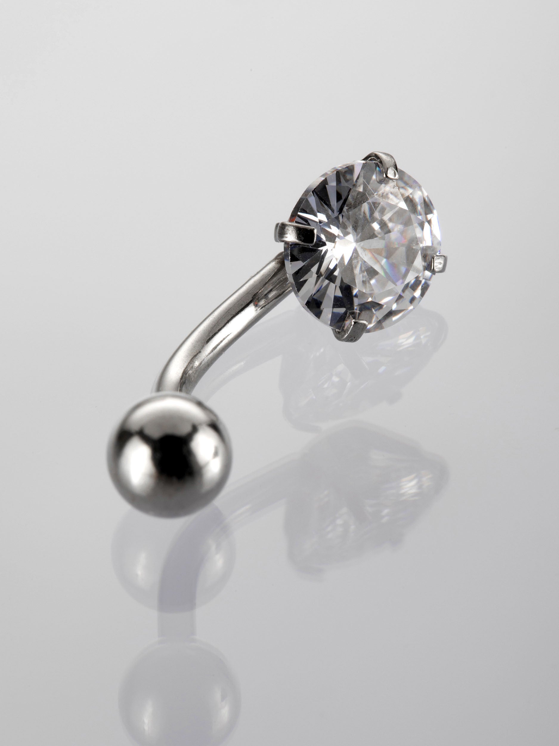 Banánek piercing do pupíku s kuličkou a čirým krystalem z chirurgické oceli VB0025-07