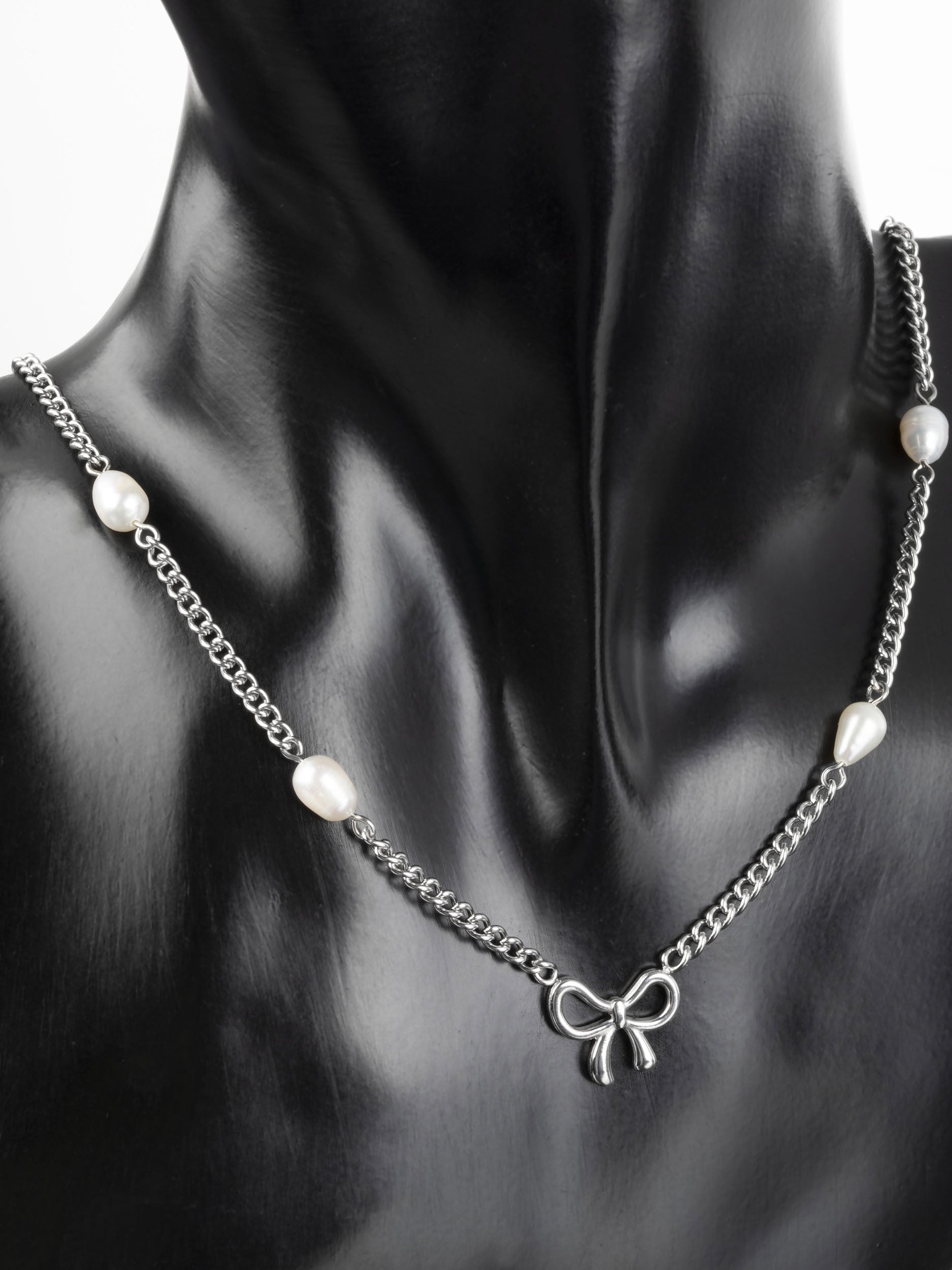 Krásný náhrdelník z chirurgické oceli s mašličkou a perlami NK1127-0112