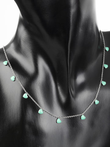 Krásný náhrdelník z chirurgické oceli s drobnými zelenými srdíčky  NK1116-0112