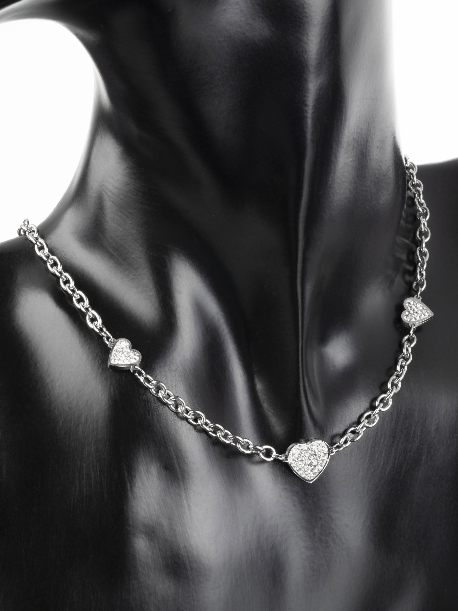 Luxusní náhrdelník z chirurgické oceli se srdíčky s drobnými čirými krystaly NK1122-0112