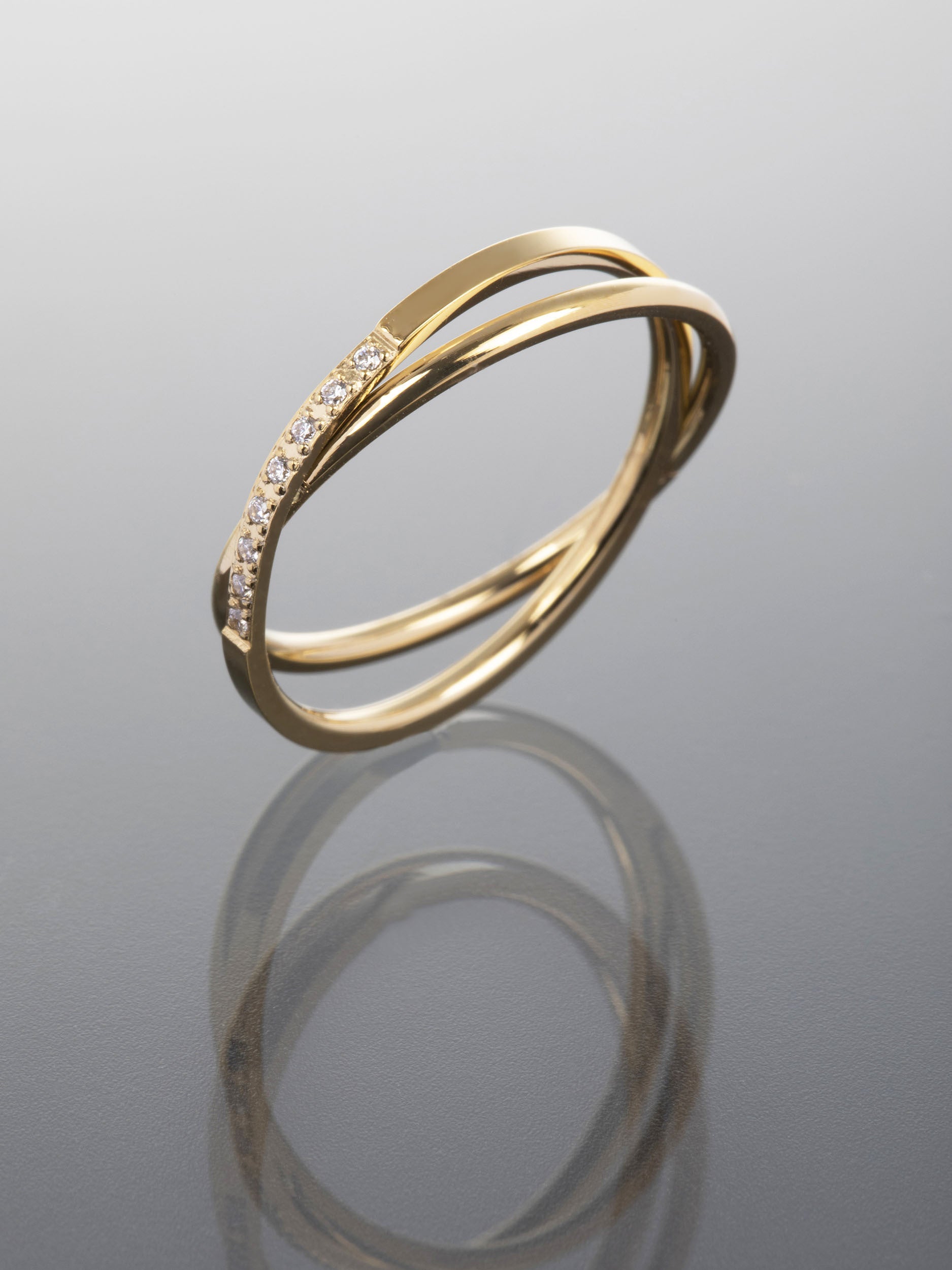 Exkluzivní prstýnek z chirurgické oceli zlaté barvy s čirými krystaly PR0317-016314