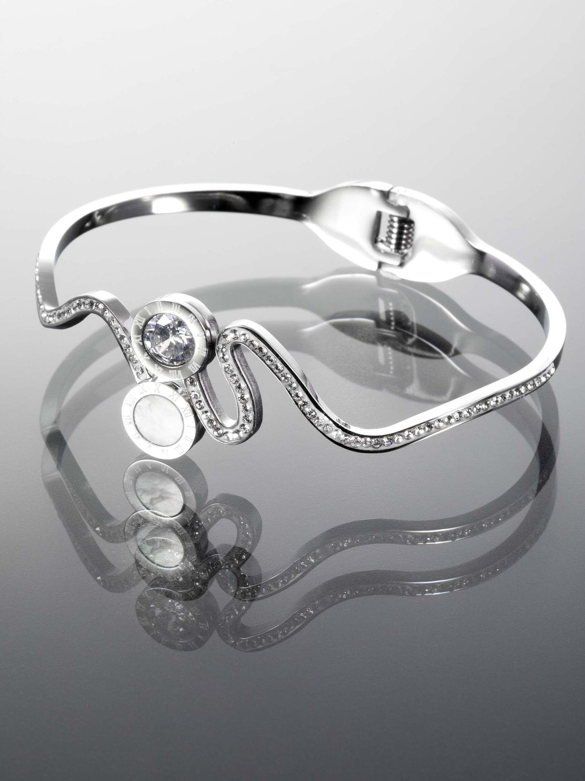 Exkluzivní elegantní pevný náramek z chirurgické oceli, vlnovka se třpytivými krystaly NM2740-0107
