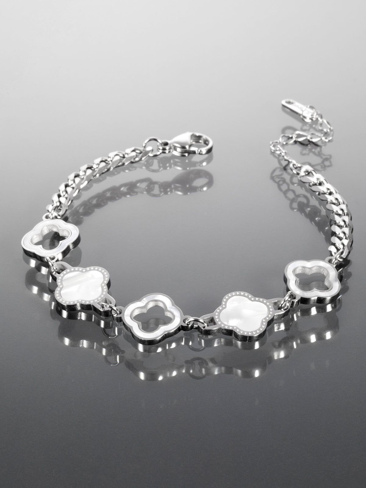 Náramek z chirurgické oceli s ornamenty NM2757-0112