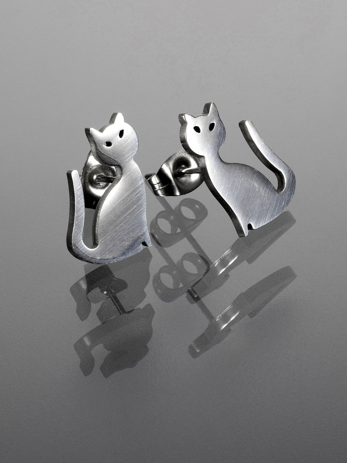 Náušničky kočičky z chirurgické oceli  NE2485-0112